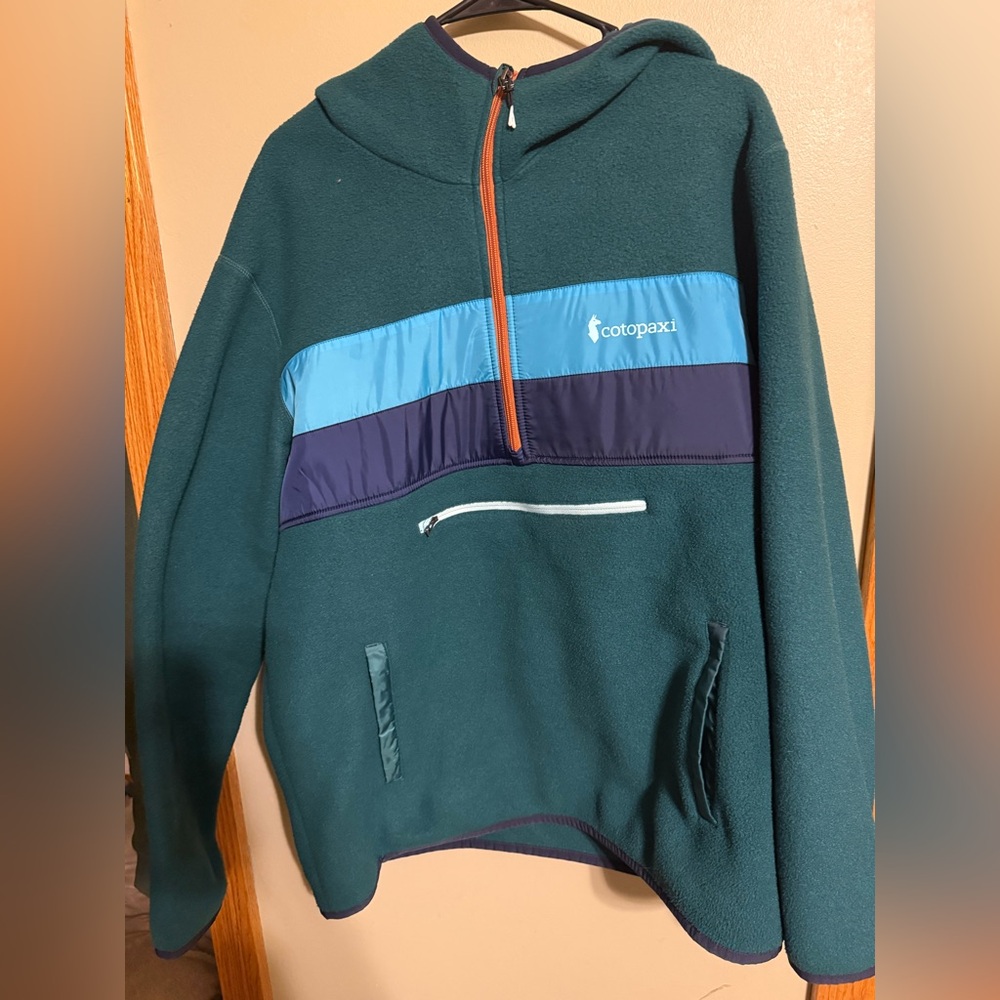 Cotopaxi Menx XL 1/2 Zip fleece hoody